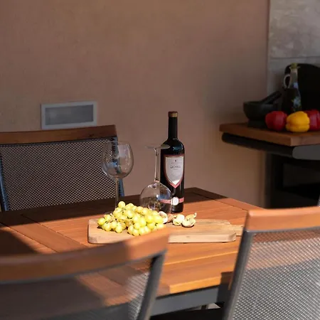 بيت للعطل Elegantes Familienhaus Mit Privatem Pool بوريتش