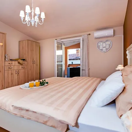 Elegantes Familienhaus Mit Privatem Pool Feriehus *